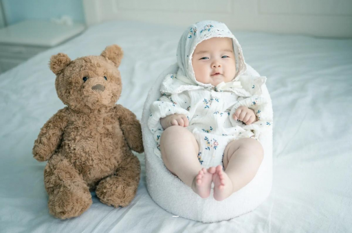 伊犁哈萨克1岁宝宝脚长多少厘米